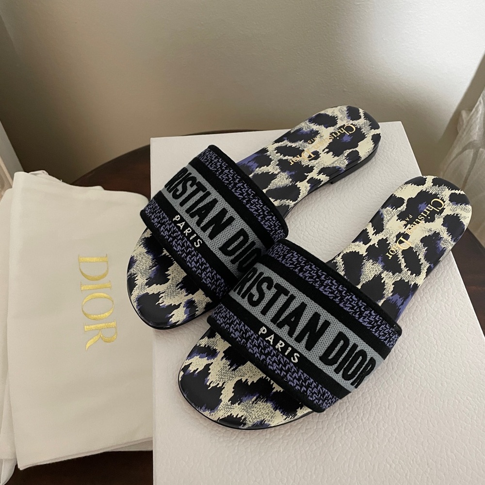 Dior Dway slides size 36